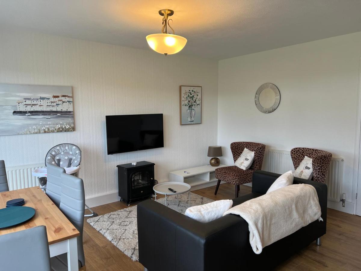 Chine Cottage Self-Catering Coastal Bungalow In Rural West Wight Фрешуотър Екстериор снимка